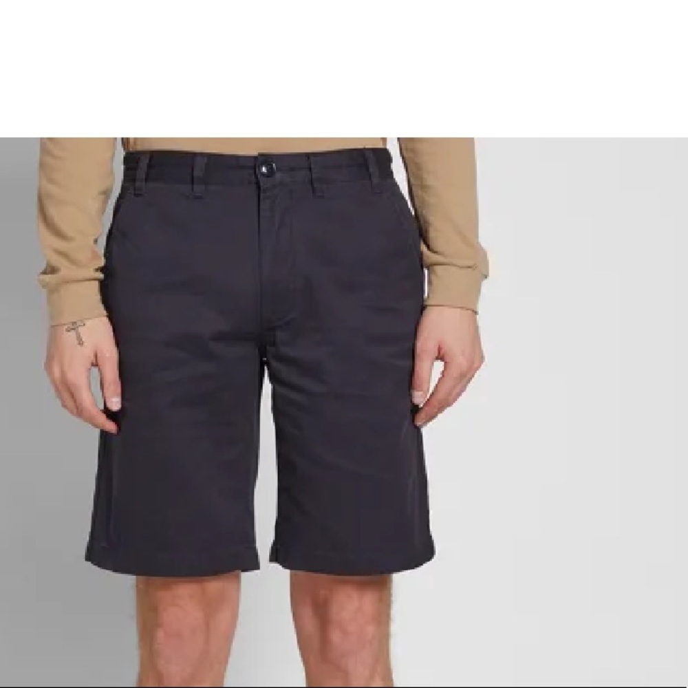 BARBOUR CITY NEUSTON MENS SHORT
CITY NAVY SIZE 44 new with tags